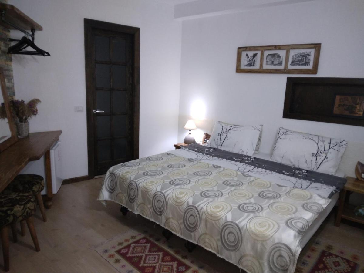 Hotel Omer Berat Exteriér fotografie