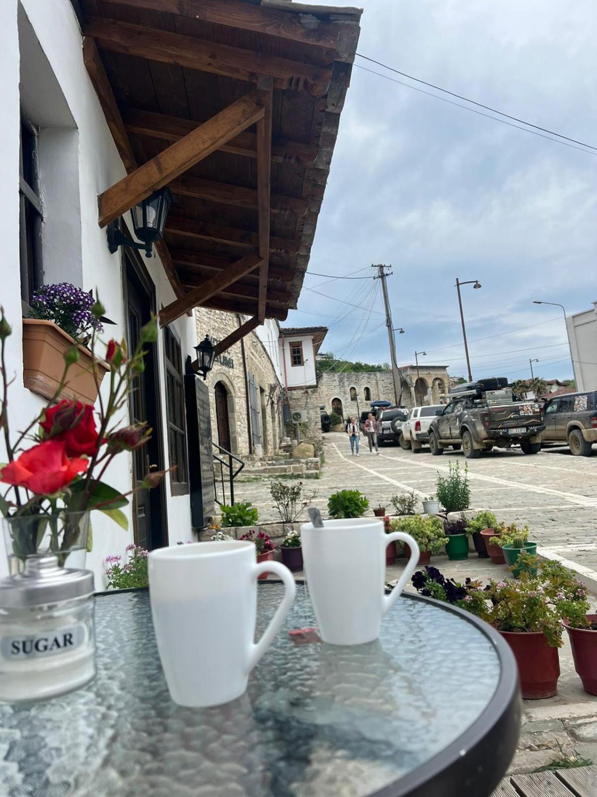 Hotel Omer Berat Pokoj fotografie