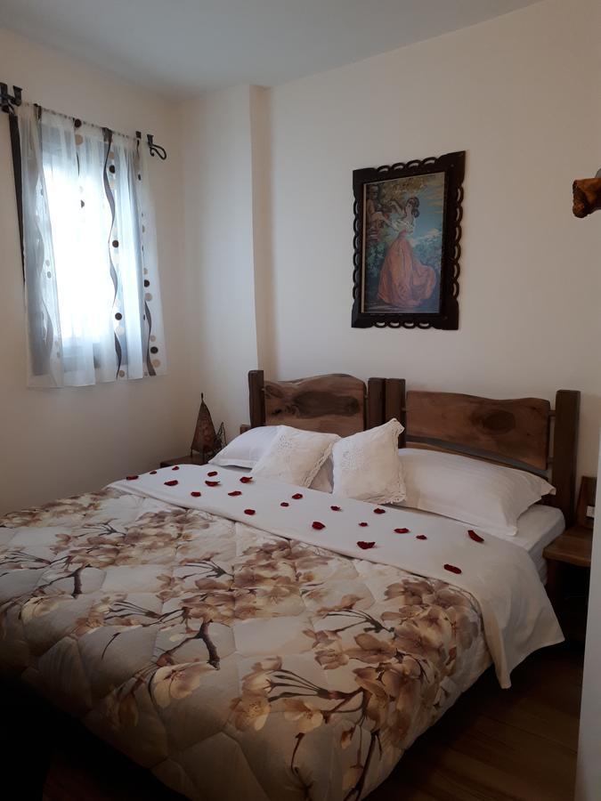Hotel Omer Berat Exteriér fotografie
