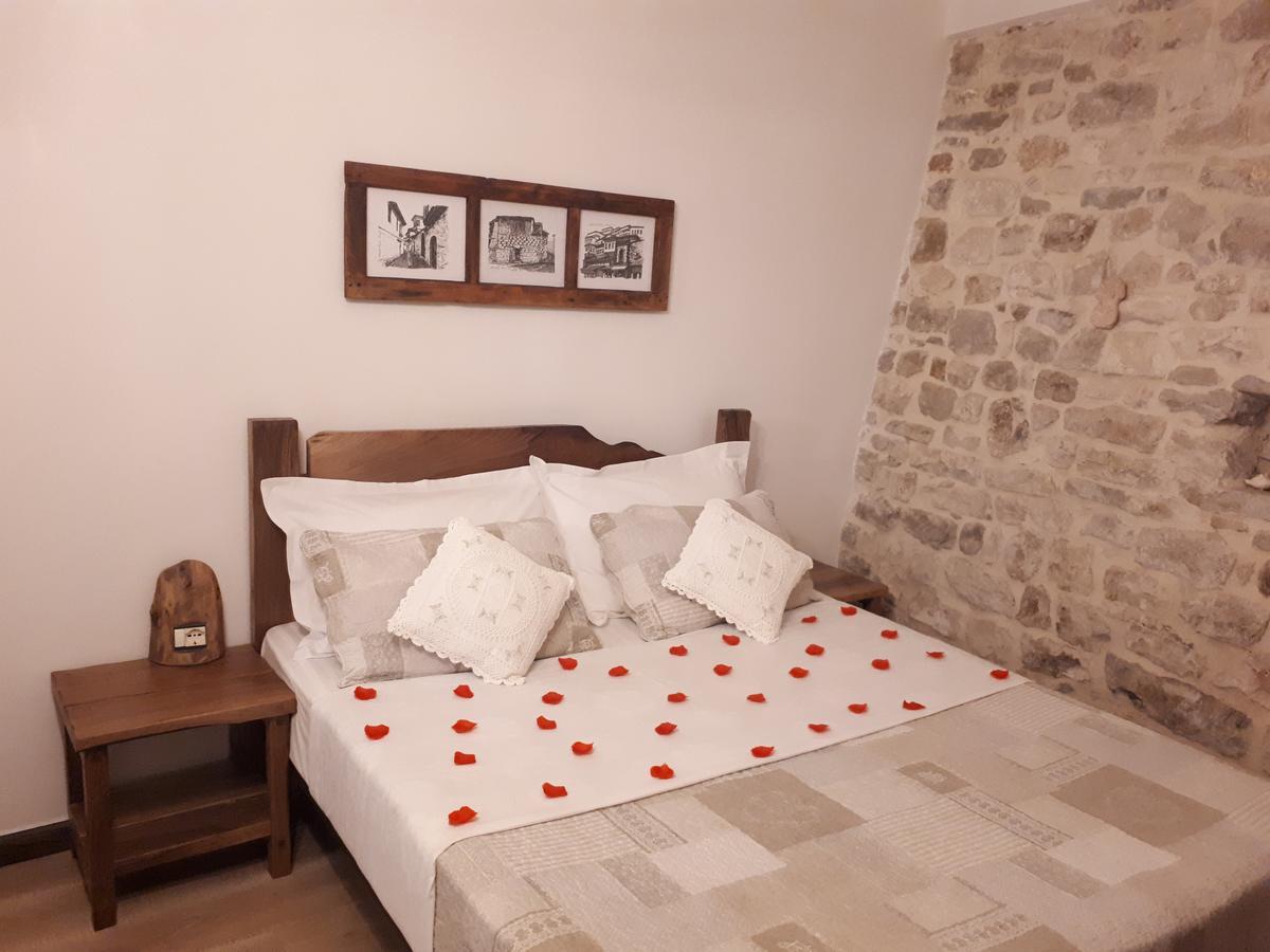 Hotel Omer Berat Exteriér fotografie